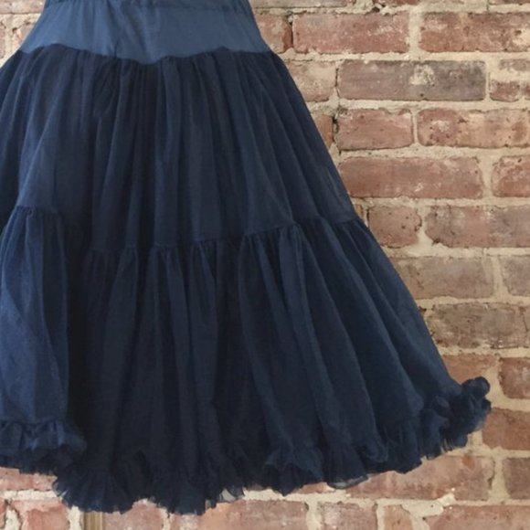Gorgeous Vintage Navy Blue Soft Nylon Semi-Sheer Crinoline Petticoat - S/M - Picture 9 of 10